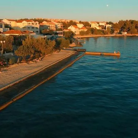 Peaceful 30 Meters From Sea! Апартаменты Задар